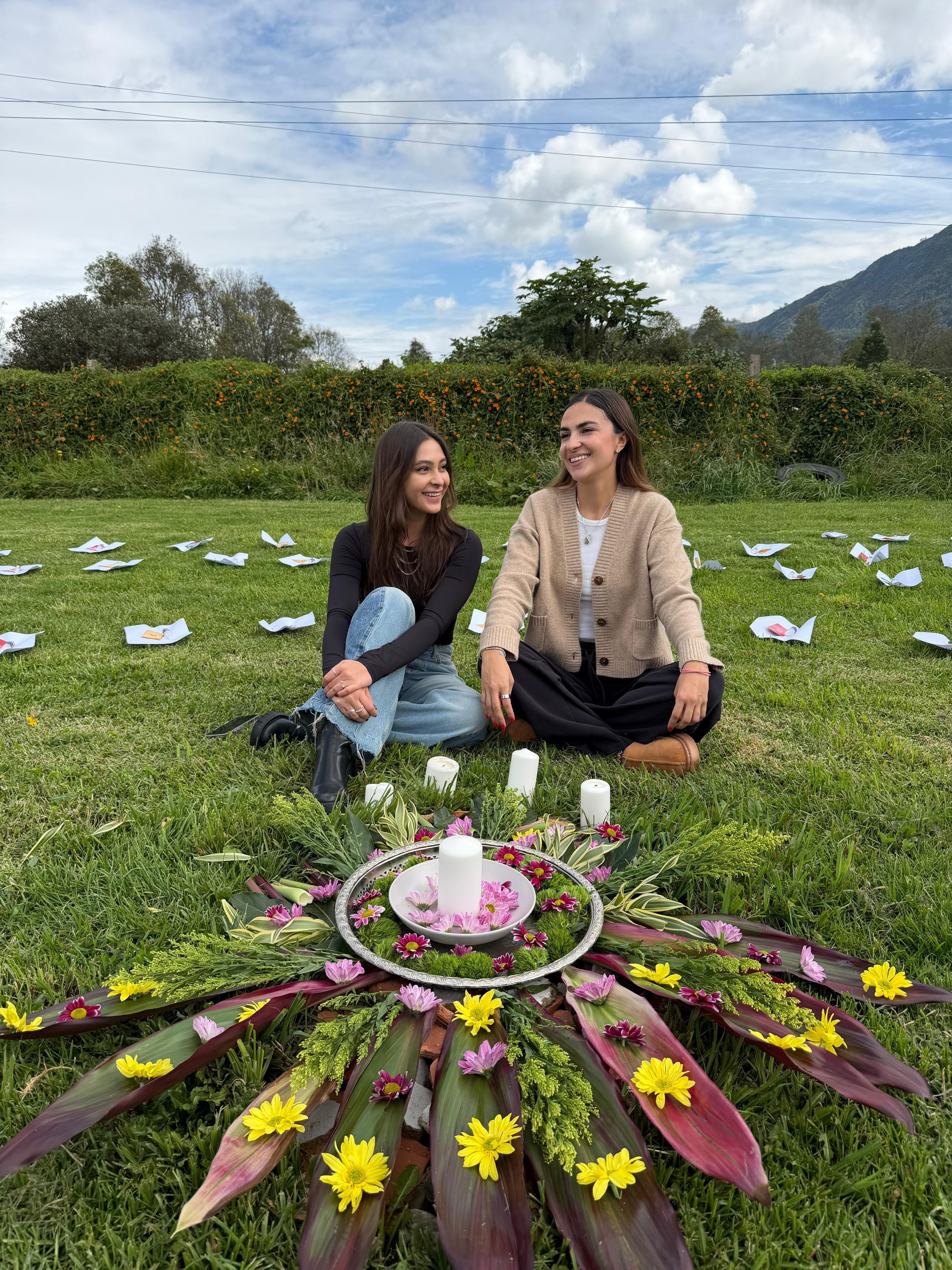 Fundadoras en taller de experiencias – Rayo de Sol