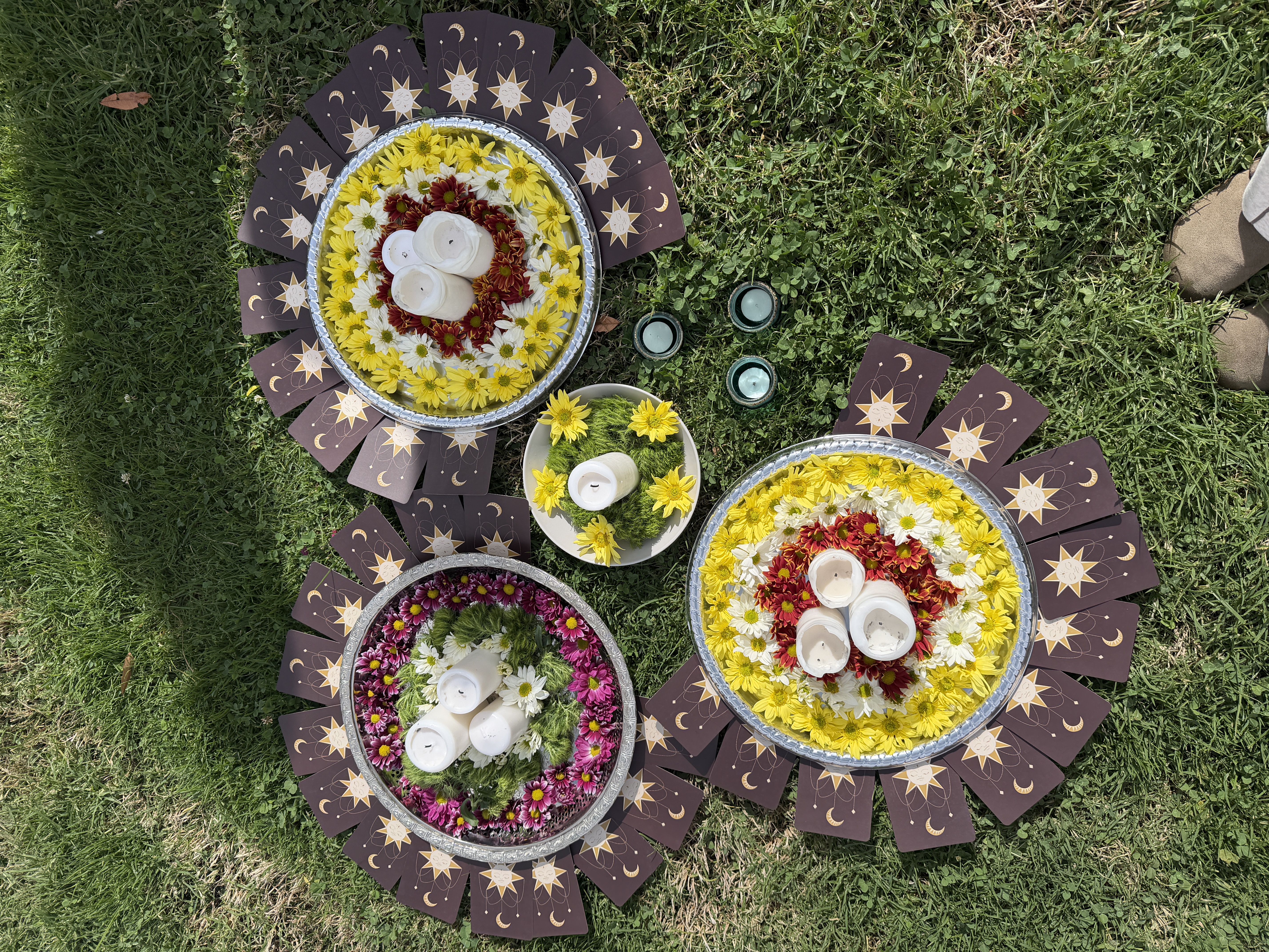 Mandala ceremonial de flores – Rayo de Sol